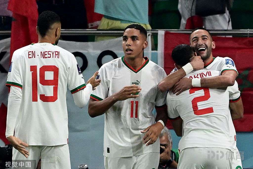世界杯-摩洛哥2-1加拿大头名出线 齐耶赫吊射空门得手 3 世界杯-摩洛哥2-1加拿大头名出线 齐耶赫吊射空门得手