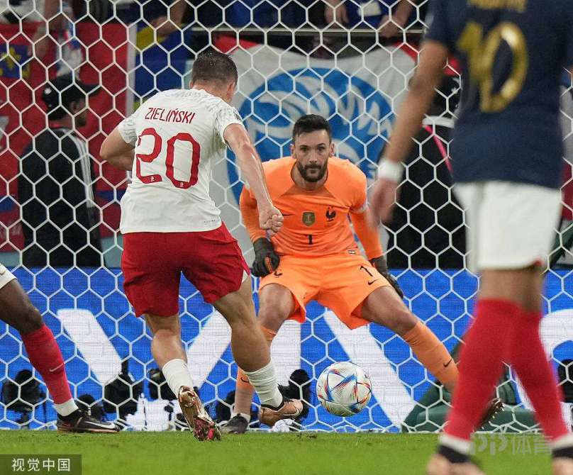 世界杯-法国3-1波兰 姆巴佩2球1助吉鲁破门加冕队史射手王 7 法国 vs 波兰在 Atumama